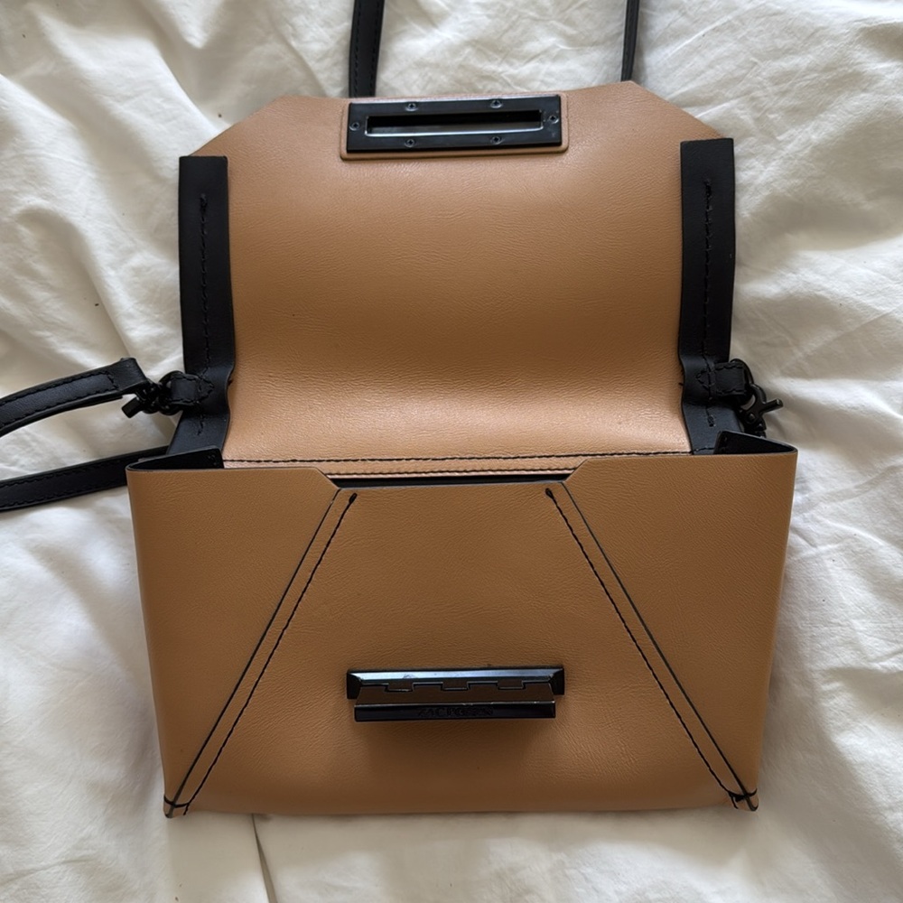 Zac Posen two tone crossbody bag - Picture 3 of 3